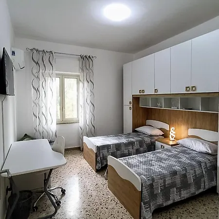 Casa Hyccarina Апартаменты Карини